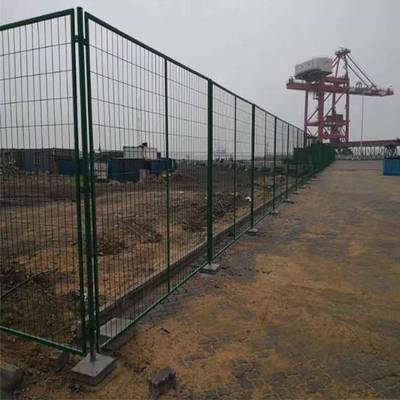 碩翔工地室外柵欄 菱形網護欄網工廠 鄭州新密公路框架護欄網價格