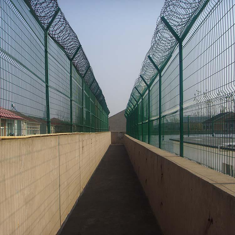 沃琪 供應(yīng)監(jiān)獄防護(hù)網(wǎng) 監(jiān)獄防攀爬護(hù)欄網(wǎng) 監(jiān)獄刺繩護(hù)欄網(wǎng) 優(yōu)質(zhì)產(chǎn)品圖片_高清圖_細(xì)節(jié)圖-河北沃琪絲網(wǎng)制品 -